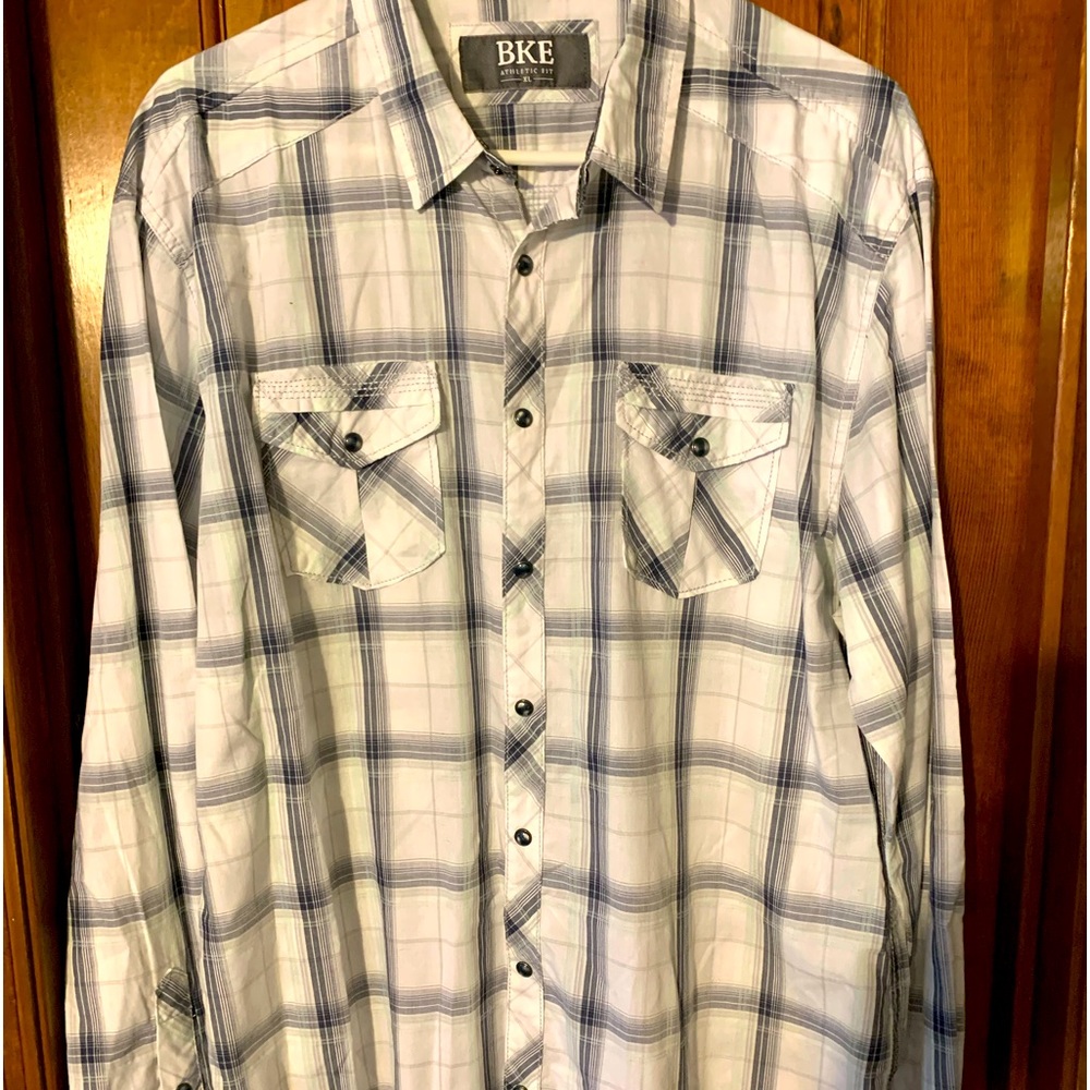 Men’s plaid button down